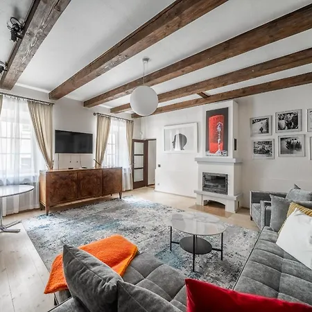 Апартаменти Cathedral Square 2 Bedroom By Reside Baltic Вільнюс