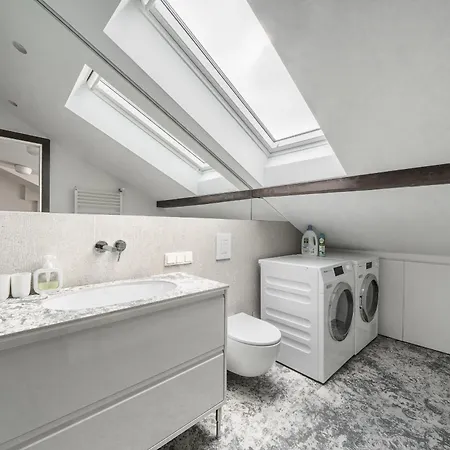 Апартаменти Cathedral Square 2 Bedroom By Reside Baltic *